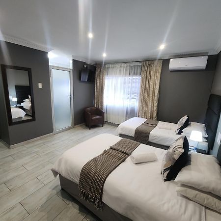 ניוקאסל Sleep In Beauty Guesthouse מראה חיצוני תמונה