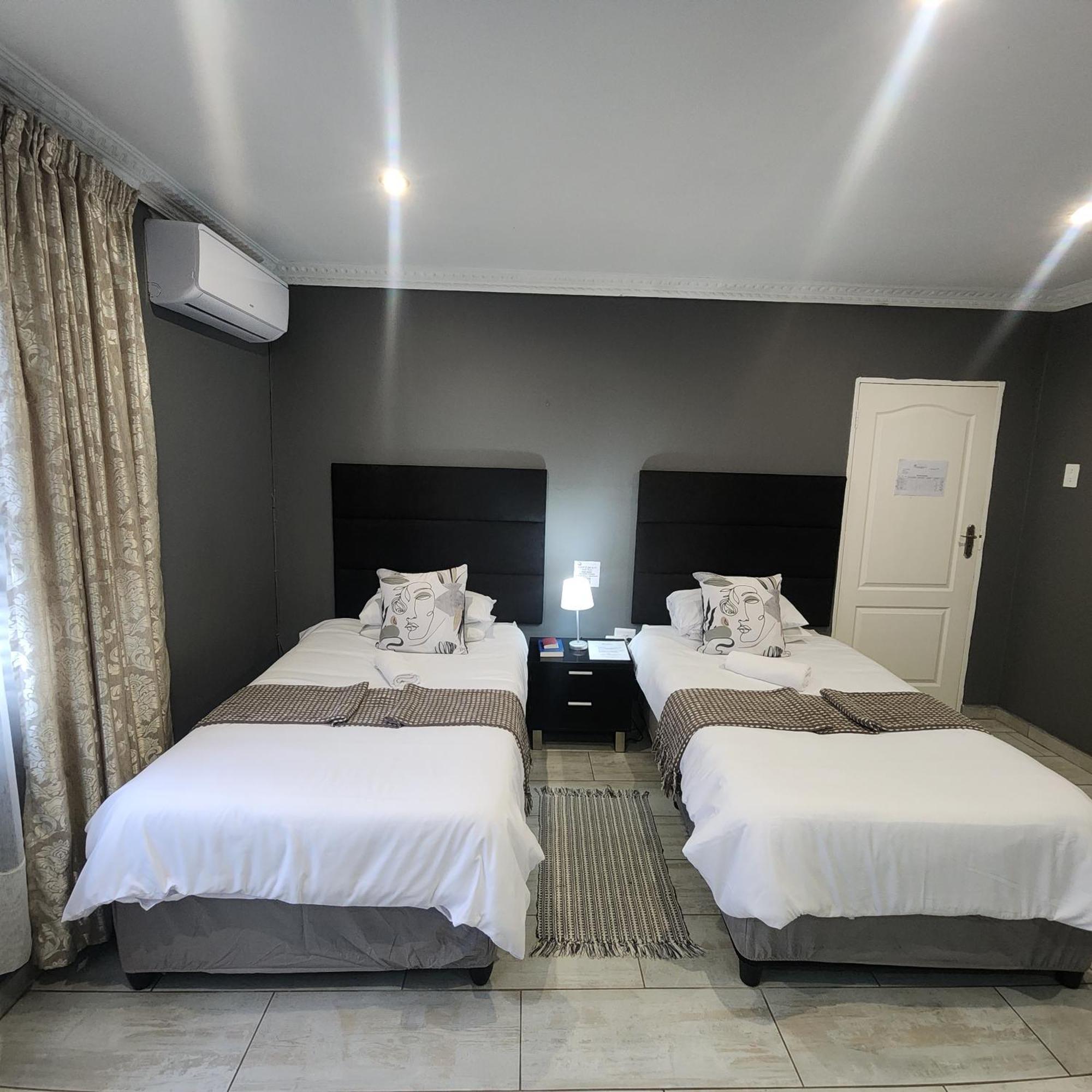 ניוקאסל Sleep In Beauty Guesthouse מראה חיצוני תמונה